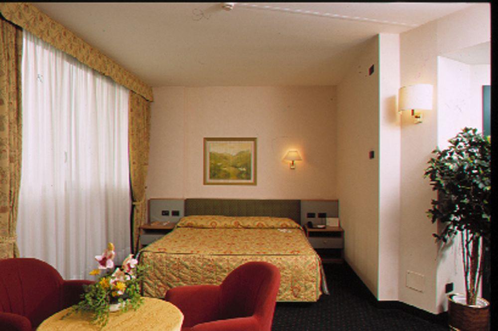 Rege Hotel San Donato Milanese Extérieur photo
