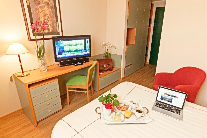 Rege Hotel San Donato Milanese Extérieur photo