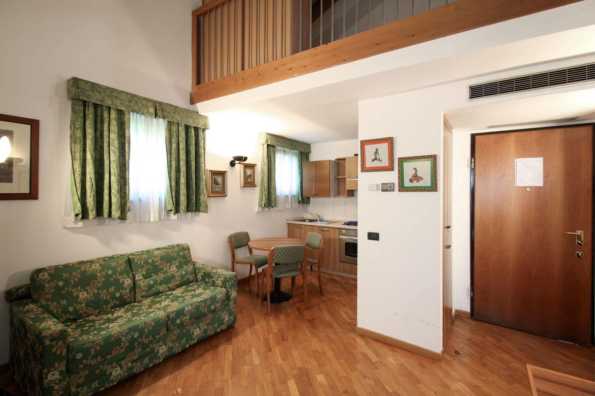 Rege Hotel San Donato Milanese Extérieur photo